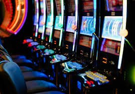 Responsible gaming reminder displayed alongside the C666 live casino interface